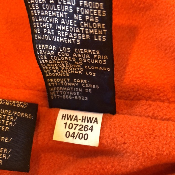 Tommy Hilfiger Men’s Nylon Puffed Vest - Picture 14 of 14